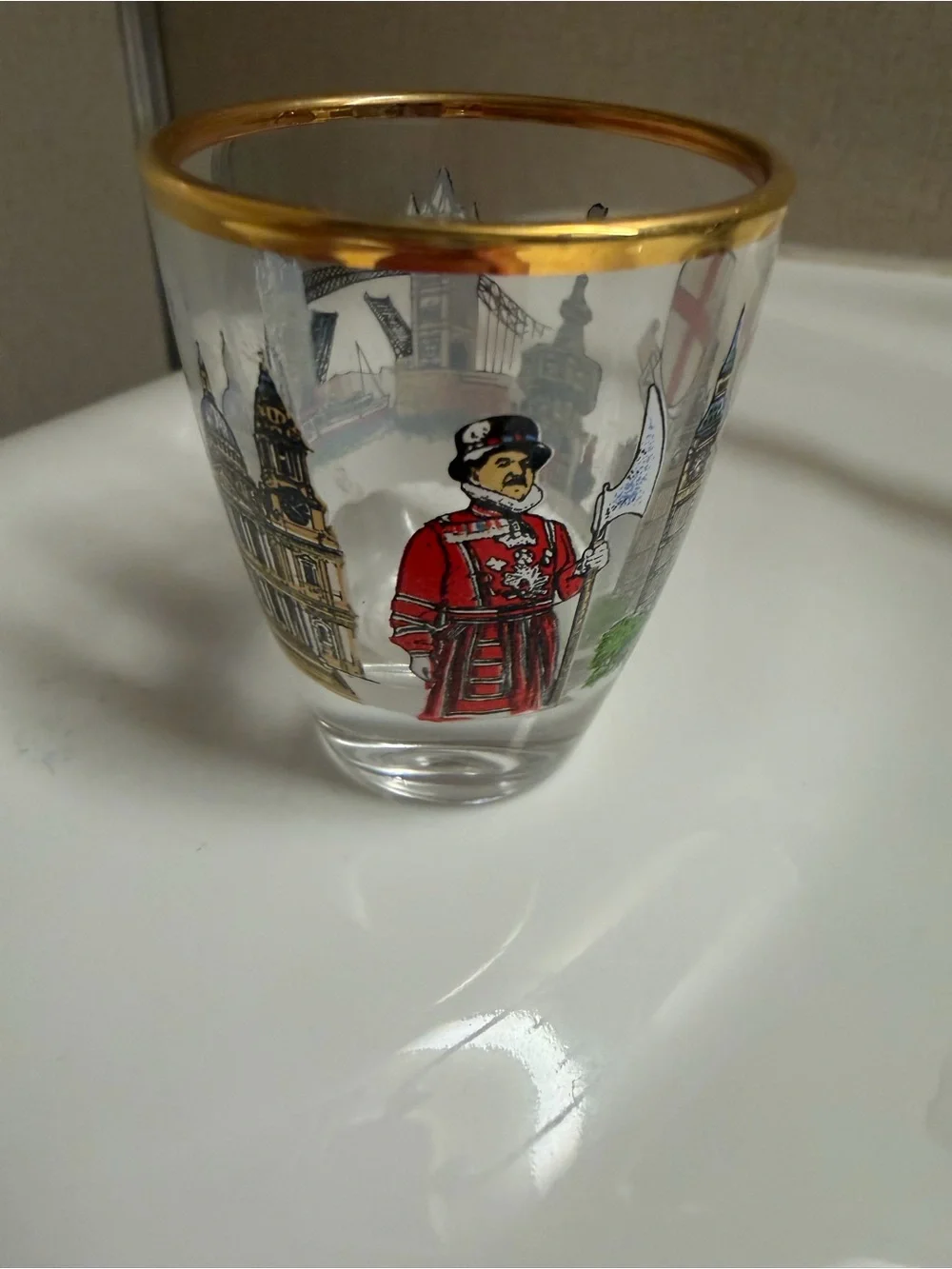 London Crest Shot Glass with Gold Rim